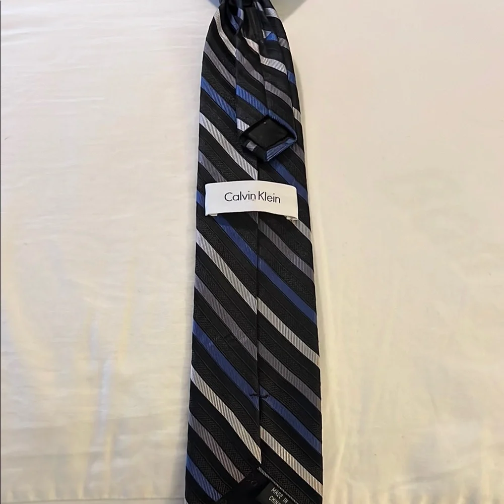 Calvin Klein Young Men's Black and Blue Striped Tie 100% Silk